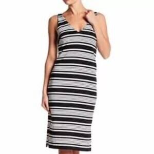 BETSEY JOHNSON BLACK WHITE STRIPED MINI WOMEN V-NECK DRESS SIZE 0 BRAND NEW